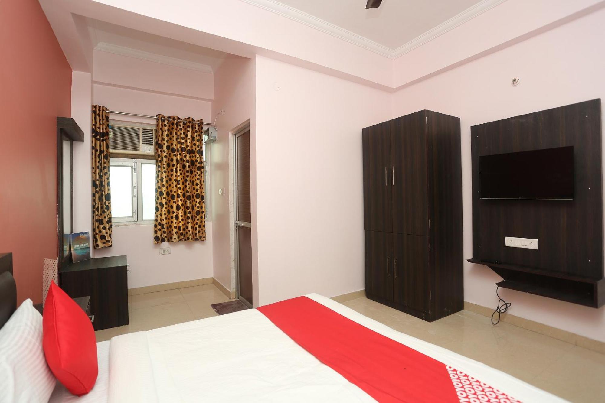 Oyo Flagship 17204 Vrindawan Galaxy Hotel Kanpur Ngoại thất bức ảnh