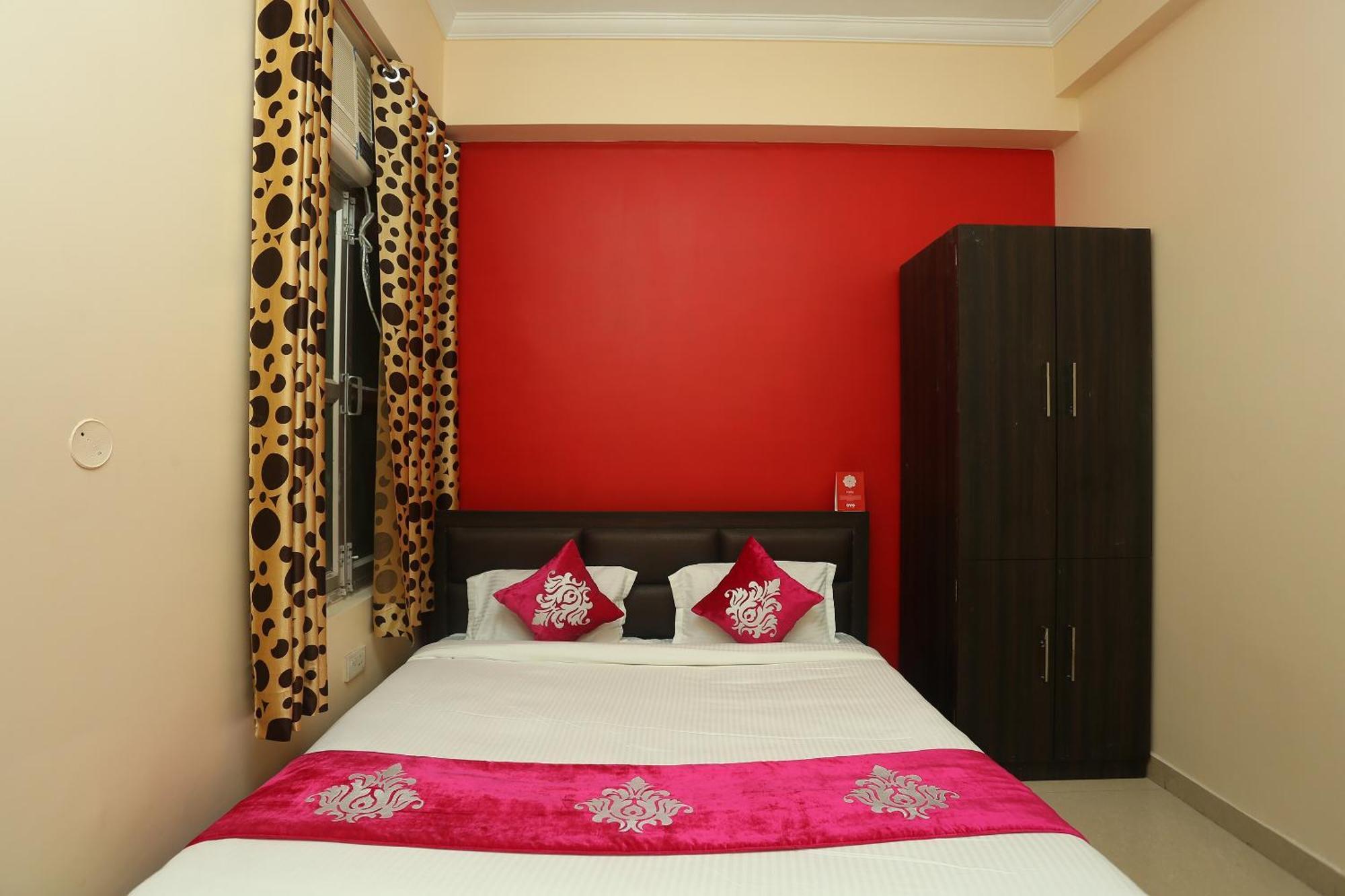 Oyo Flagship 17204 Vrindawan Galaxy Hotel Kanpur Ngoại thất bức ảnh