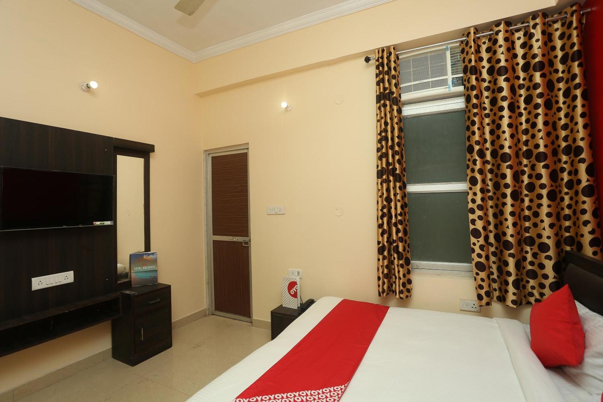 Oyo Flagship 17204 Vrindawan Galaxy Hotel Kanpur Ngoại thất bức ảnh